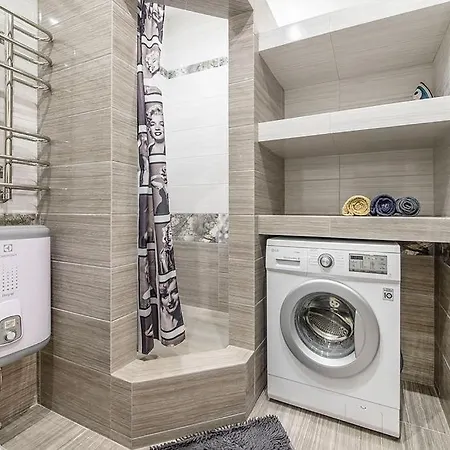 Apartment Near Metro Grushevka - Center - Rs - Gaspadar *