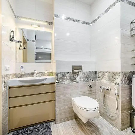 Apartment Near Metro Grushevka - Center - Rs - Gaspadar Mińsk